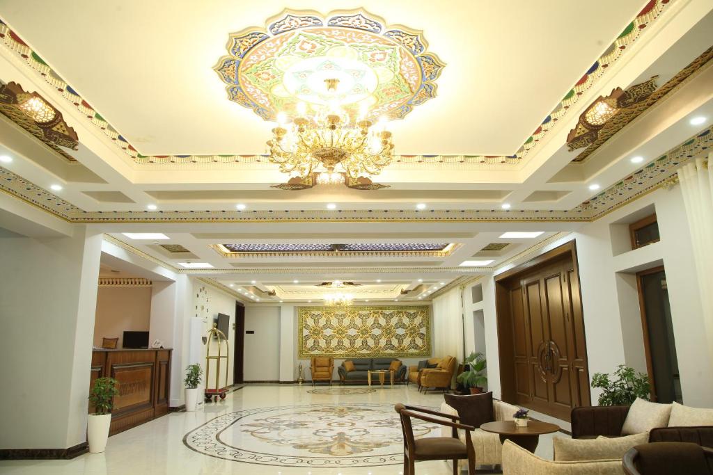 CARAVAN Plaza Boutique Hotel