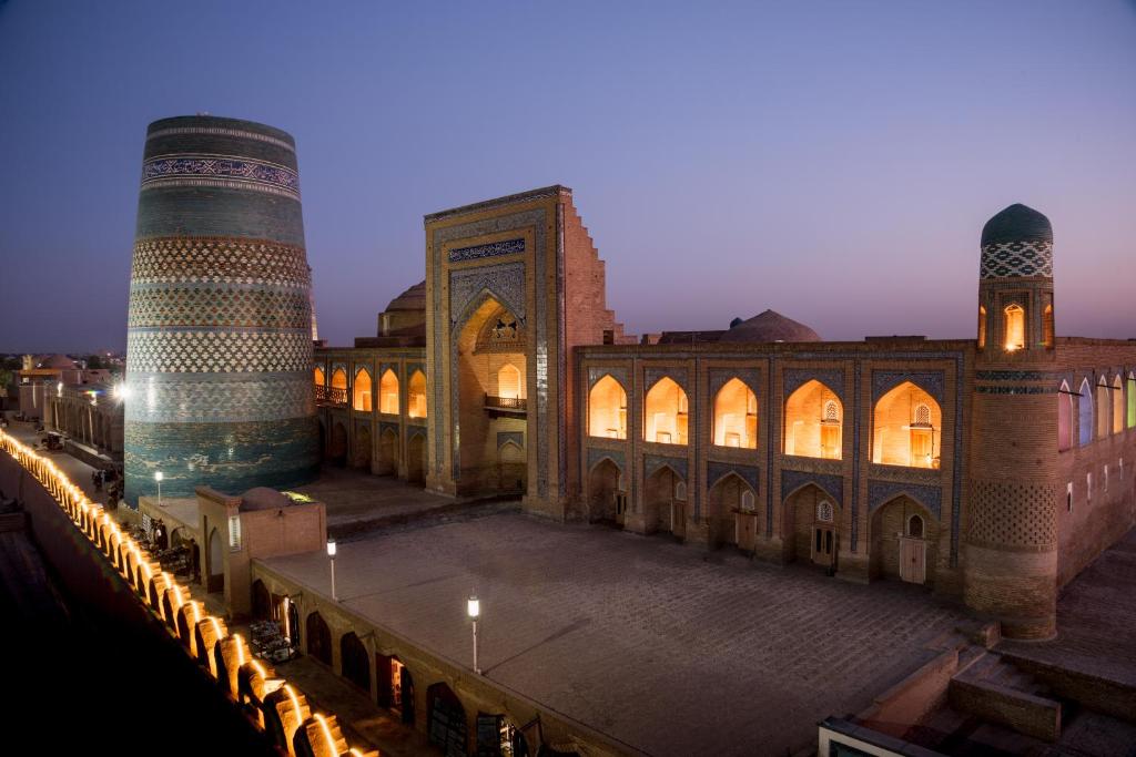 Orient Star Khiva Hotel – Muhammad Aminxon madrasasi (1855)